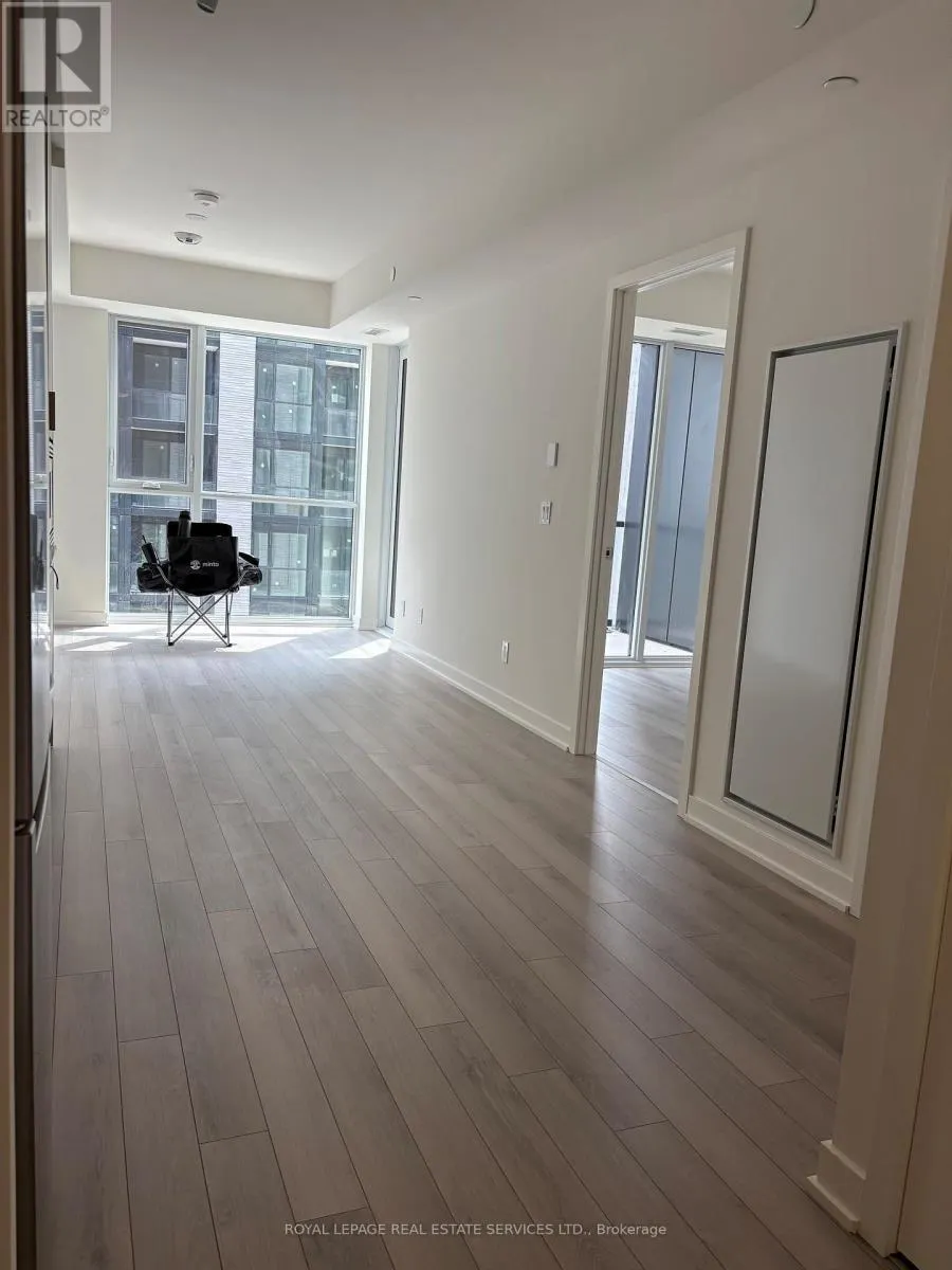 1111 - 3079 TRAFALGAR ROAD
