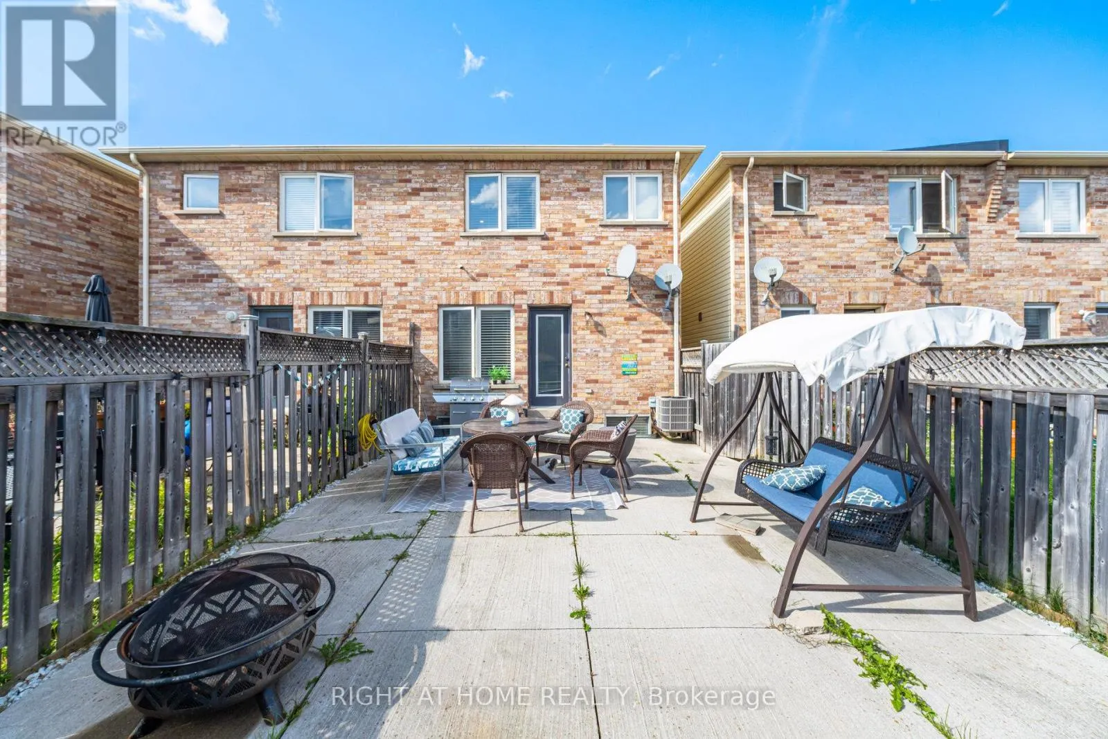 131 CRYSTAL GLEN CRESCENT