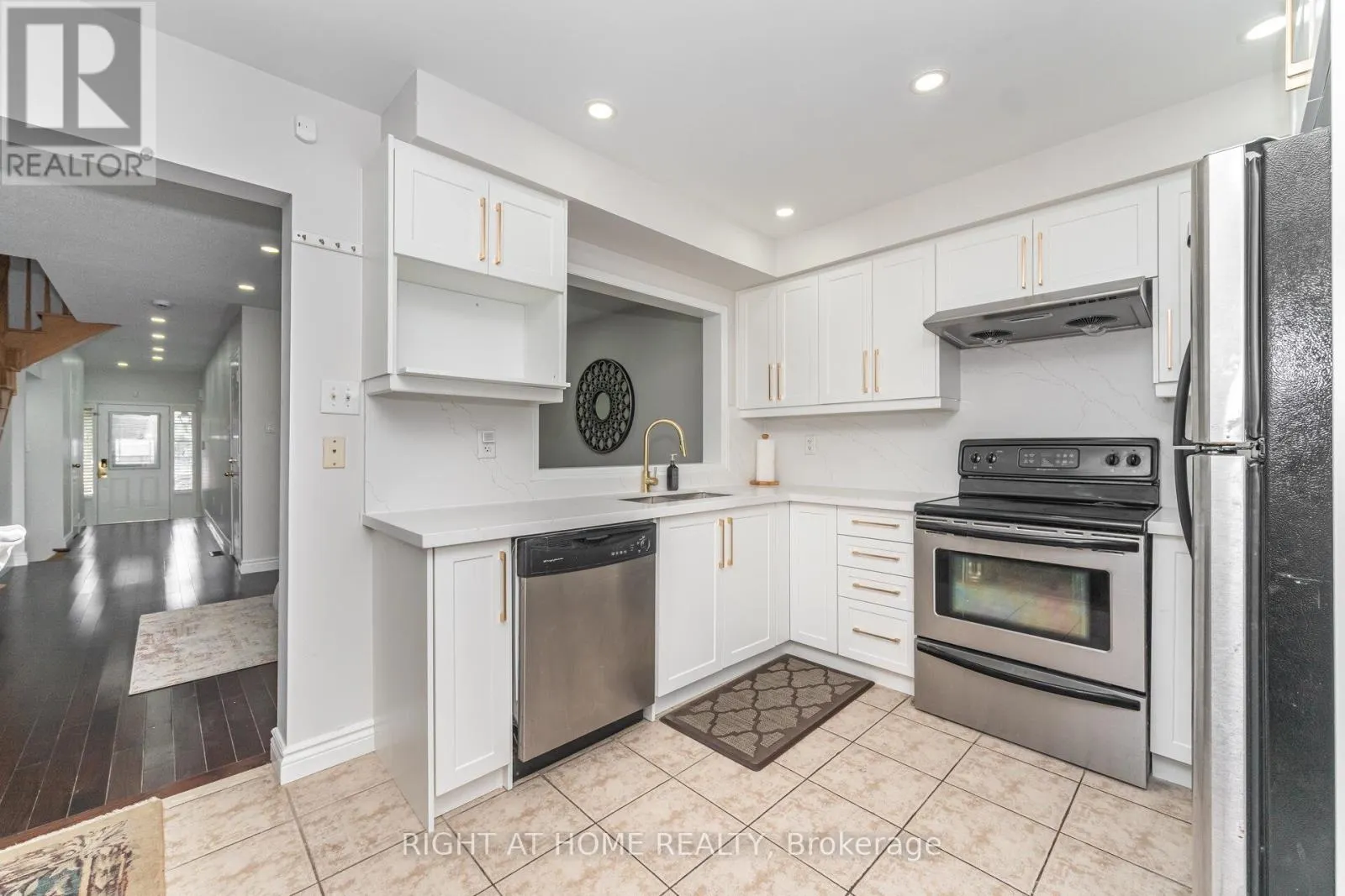131 CRYSTAL GLEN CRESCENT