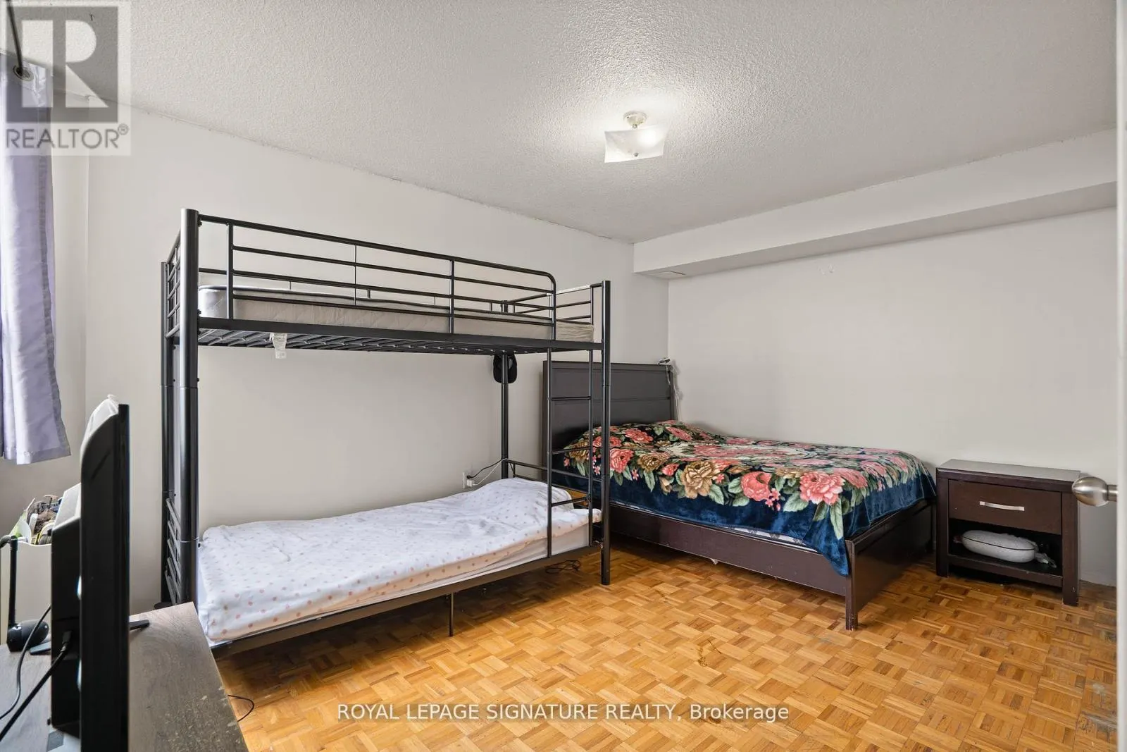 1411 - 40 PANORAMA COURT