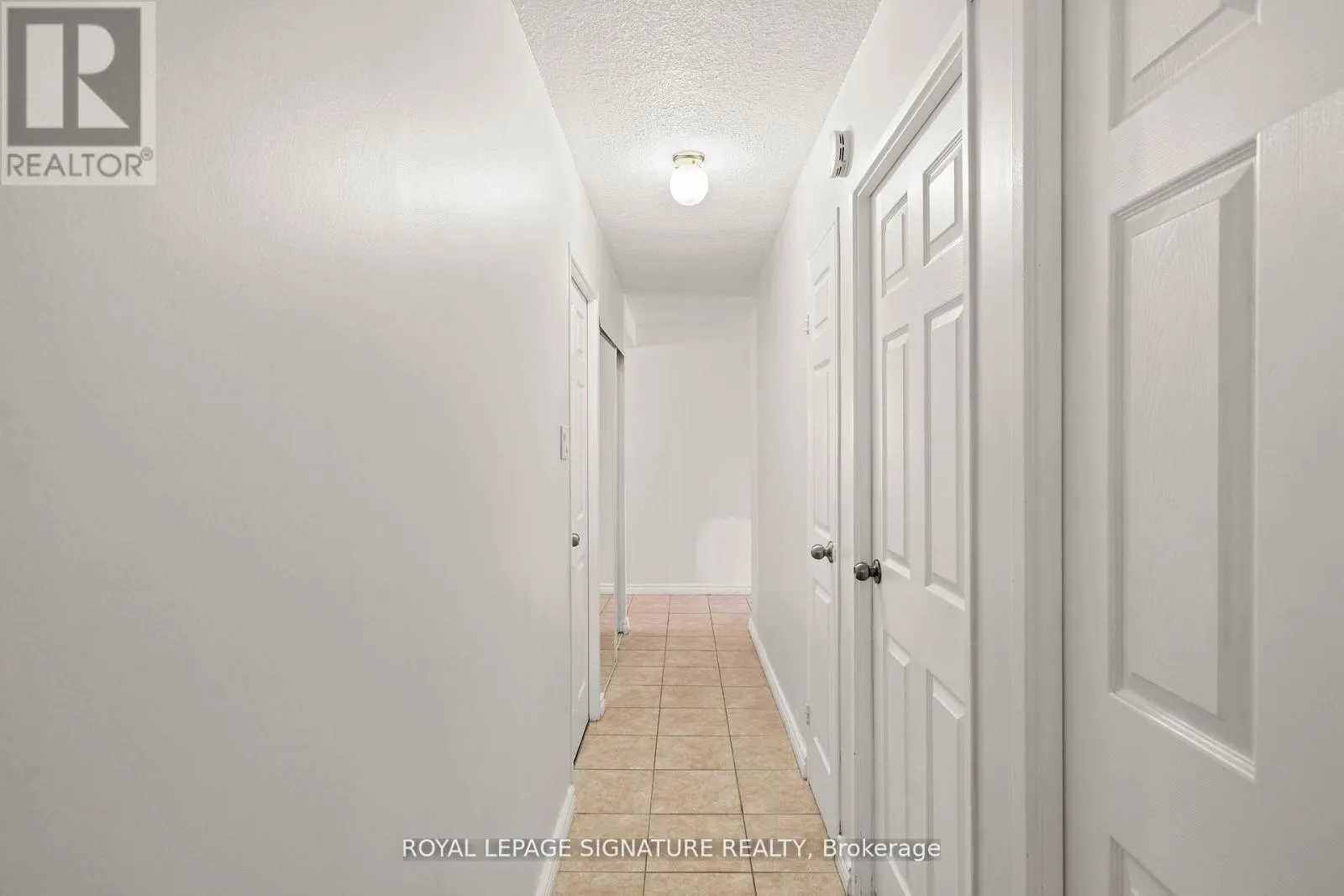 1411 - 40 PANORAMA COURT