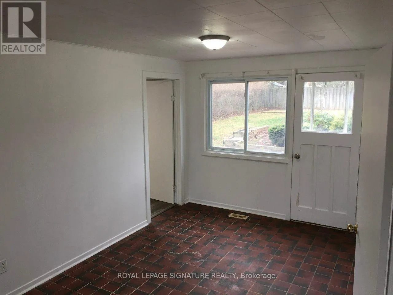 452 STANFIELD DRIVE