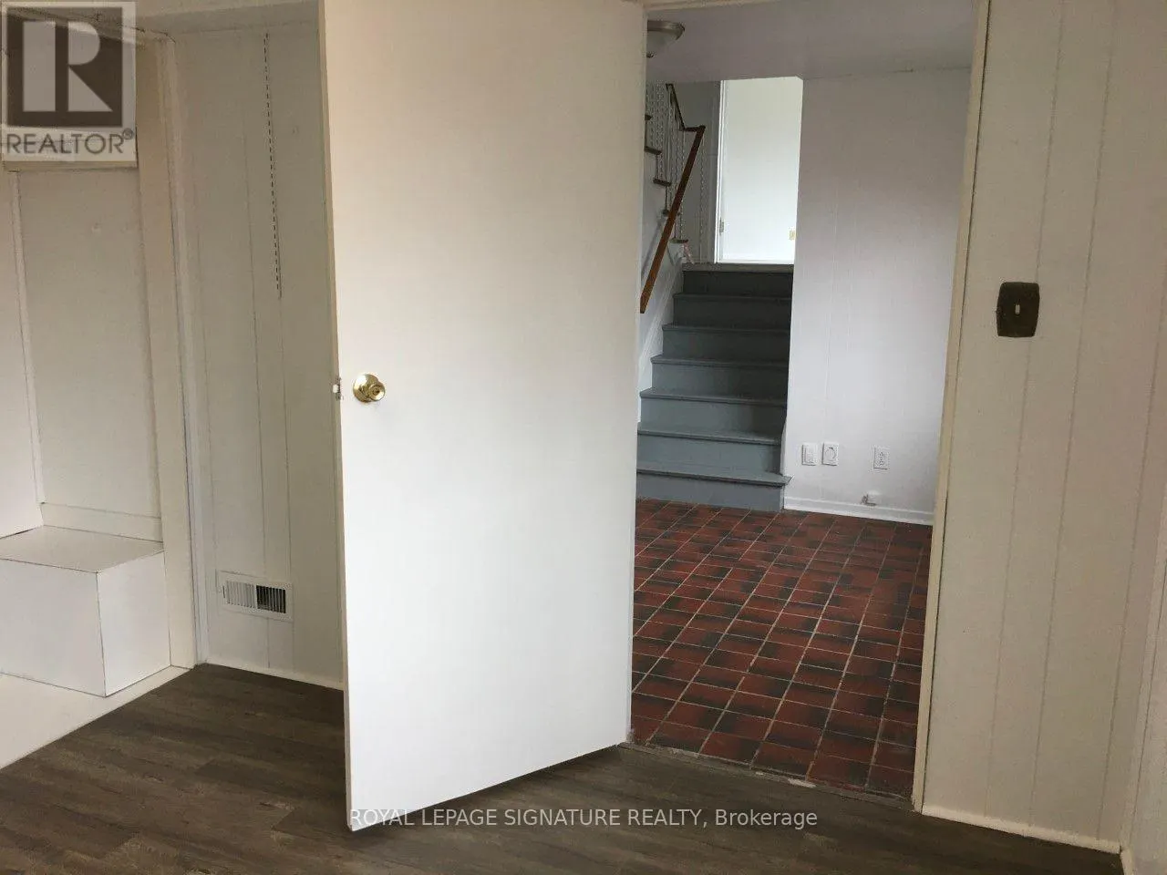 452 STANFIELD DRIVE