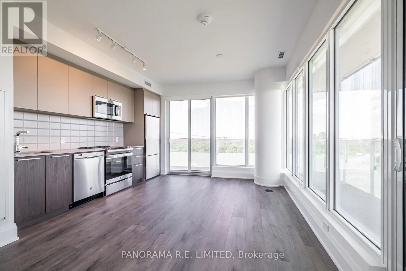 1502 - 20 BRIN DRIVE