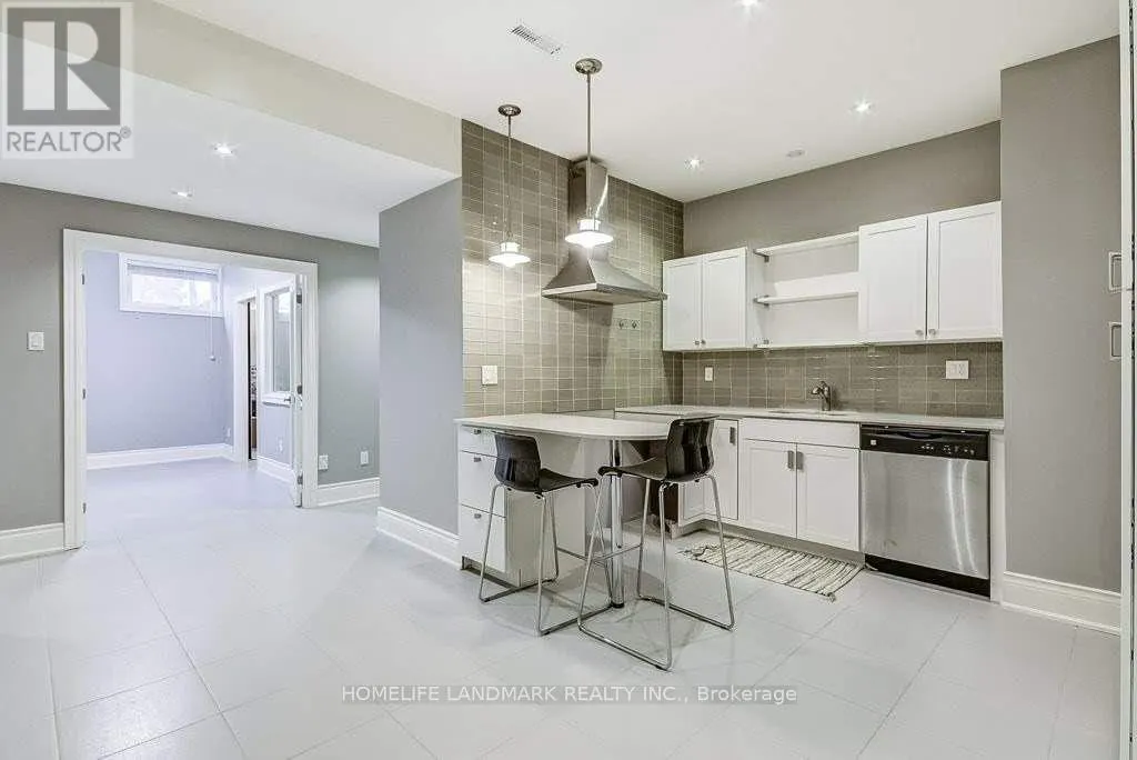 BASEMENT - 21 BOYLEN STREET