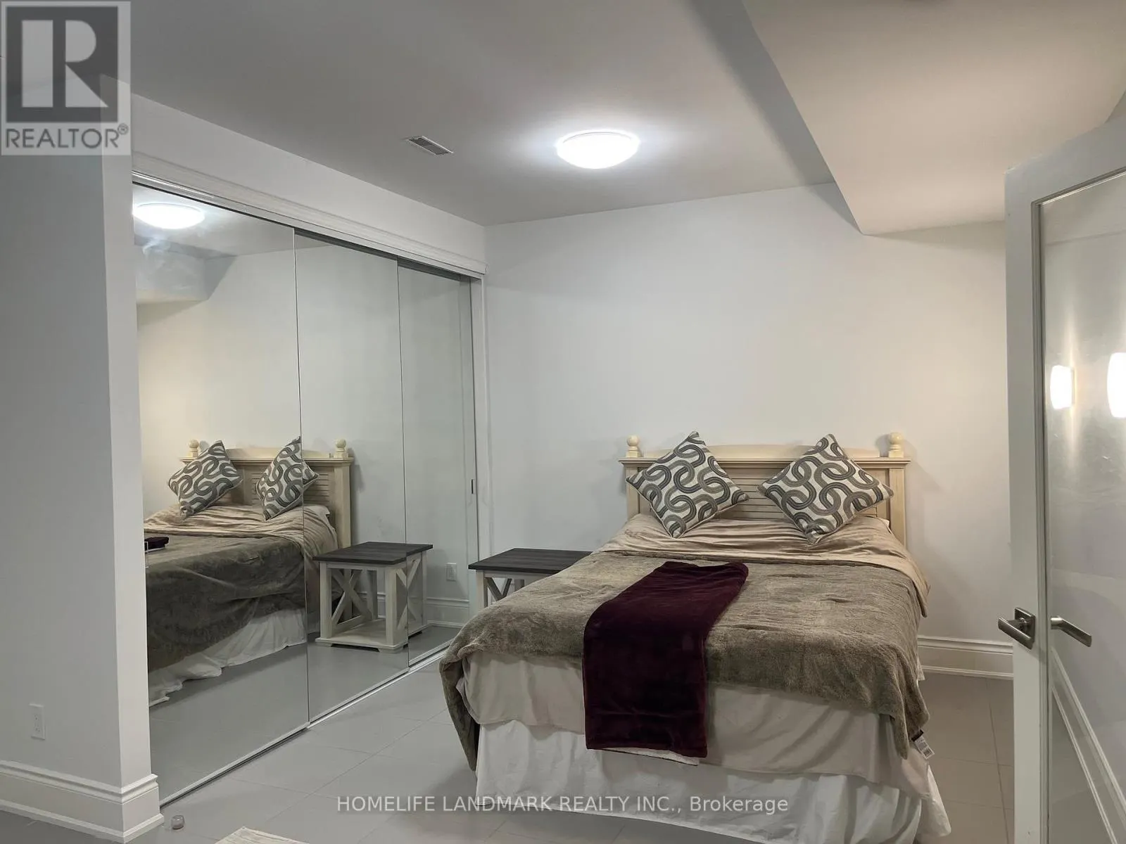 BASEMENT - 21 BOYLEN STREET