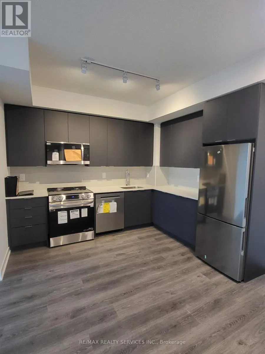 513 - 225 MALTA AVENUE E