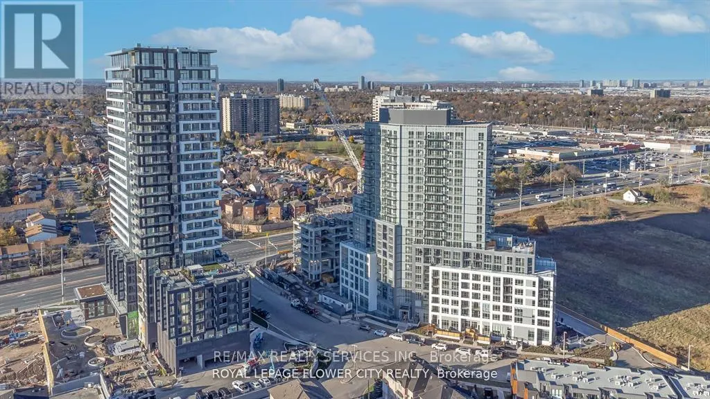 513 - 225 MALTA AVENUE E