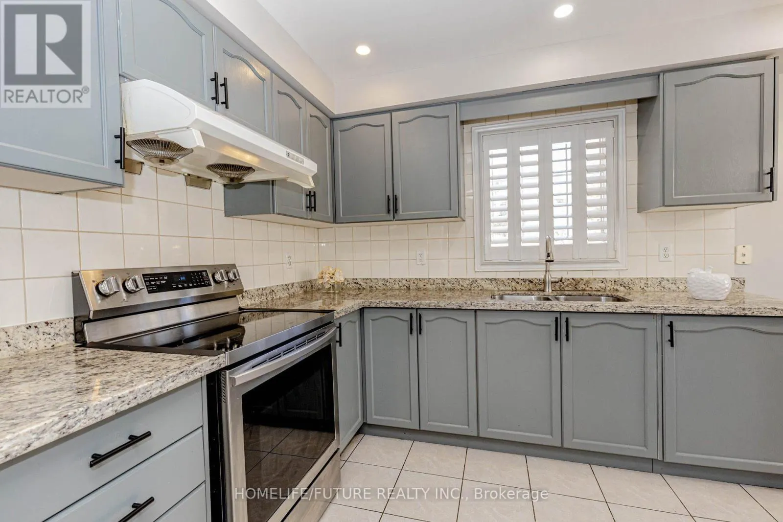137 ZIA DODDA CRESCENT