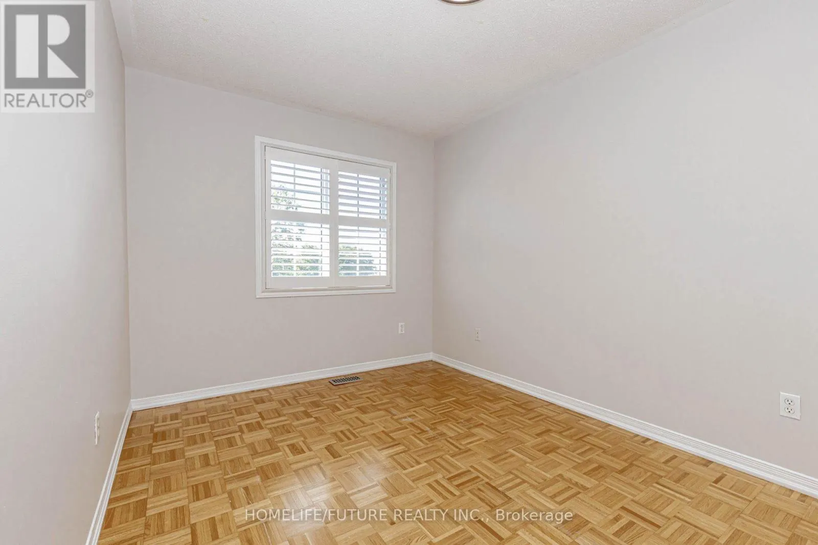 137 ZIA DODDA CRESCENT