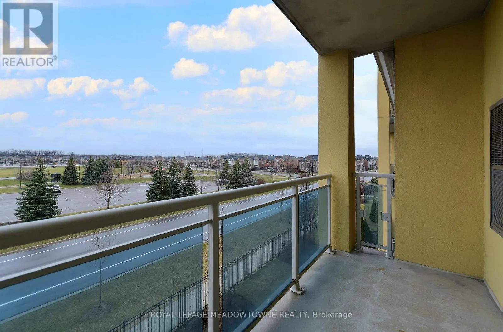 306 - 1421 COSTIGAN ROAD