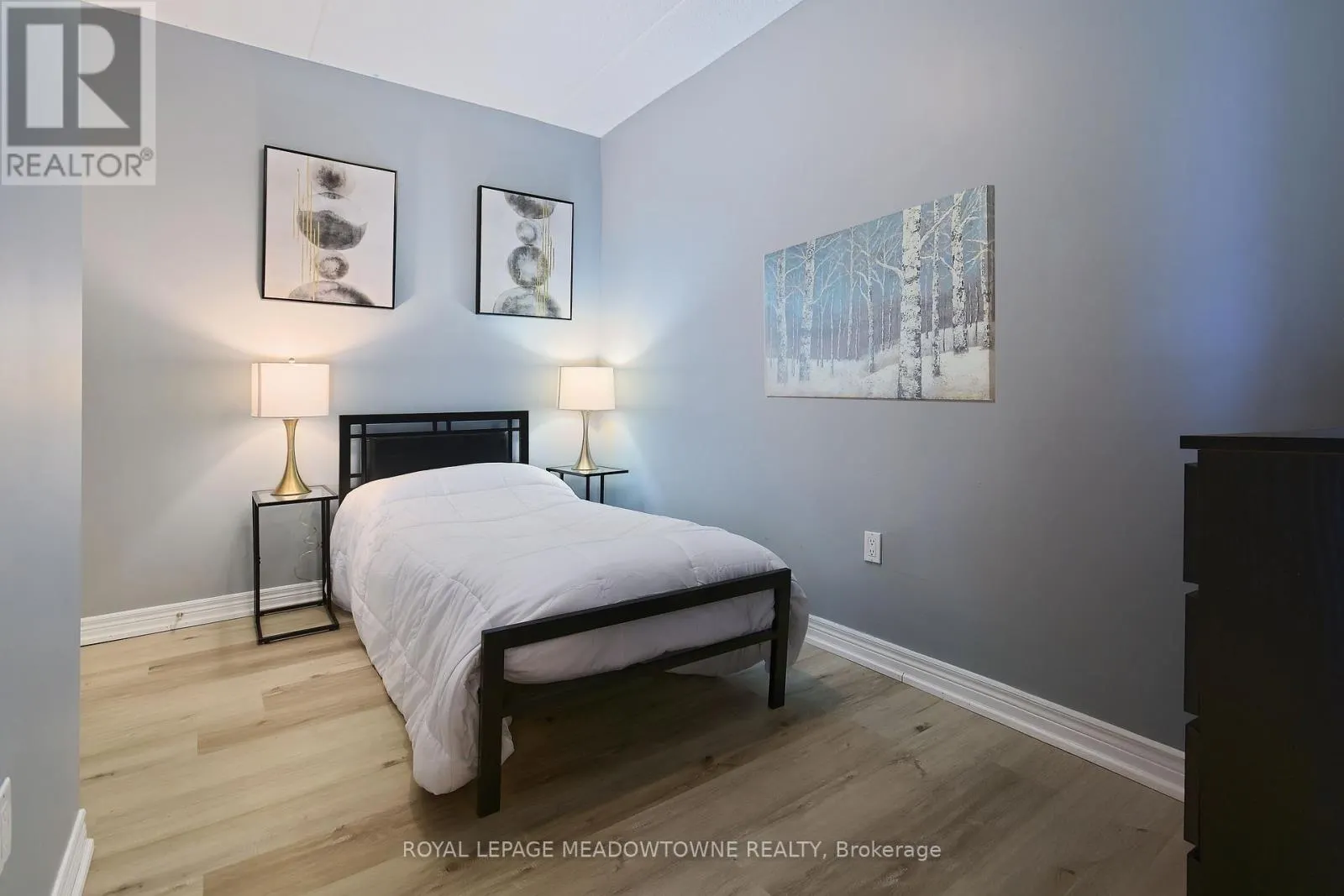 306 - 1421 COSTIGAN ROAD