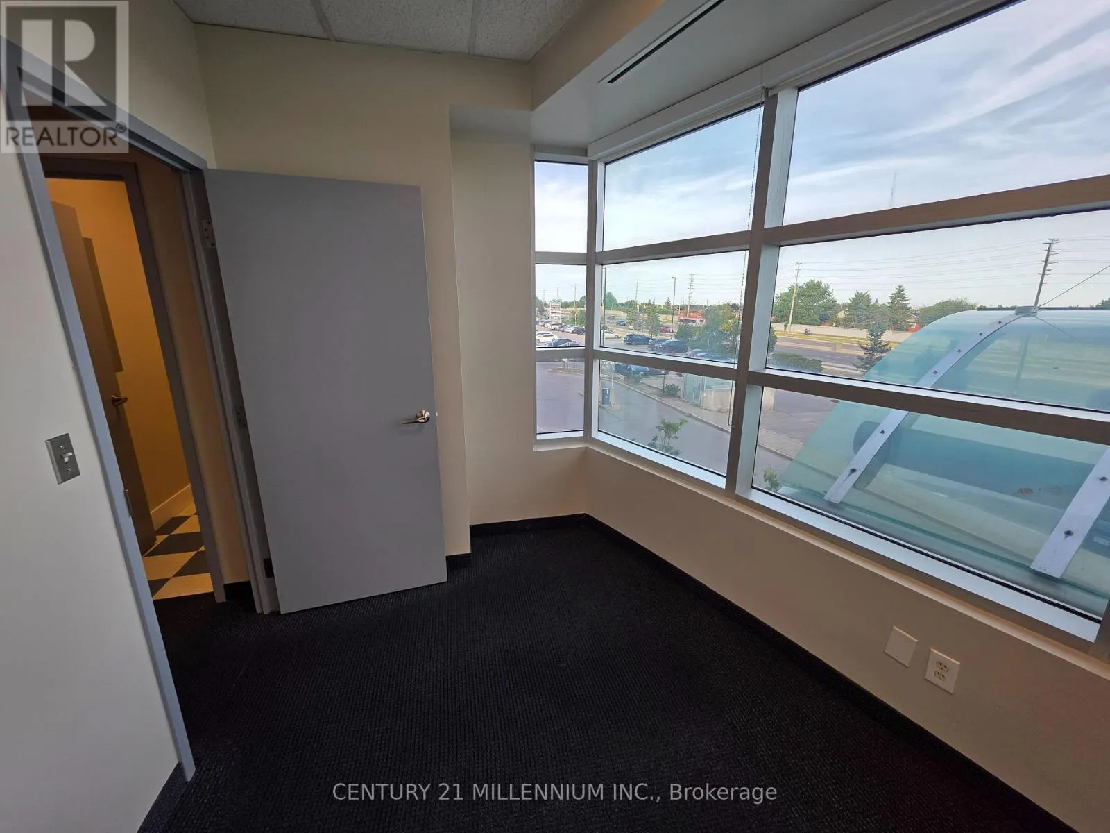 212 - 2250 BOVAIRD DRIVE E
