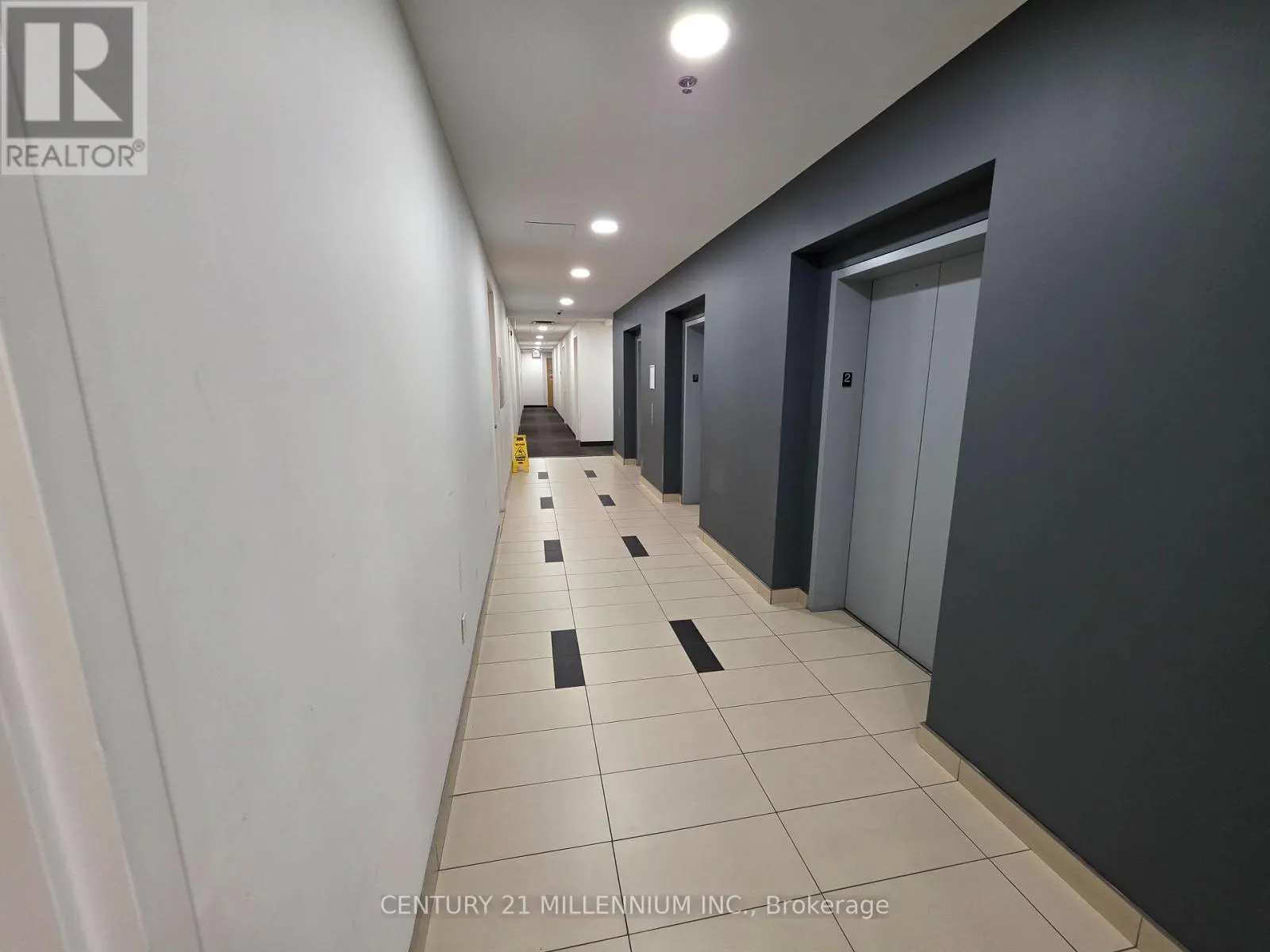 212 - 2250 BOVAIRD DRIVE E