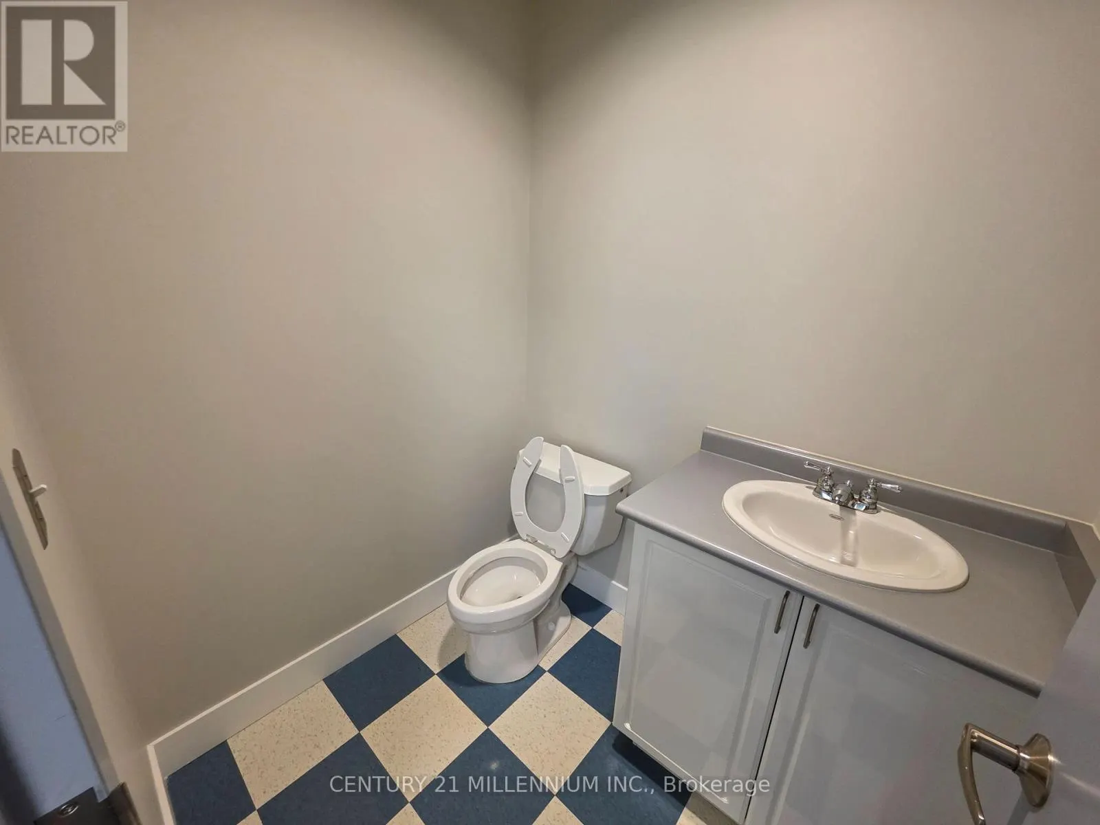 212 - 2250 BOVAIRD DRIVE E