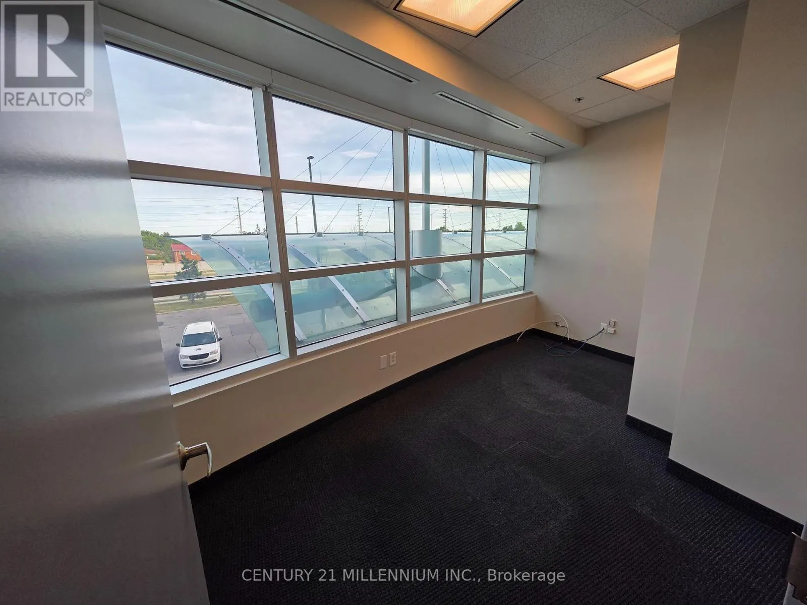 212 - 2250 BOVAIRD DRIVE E
