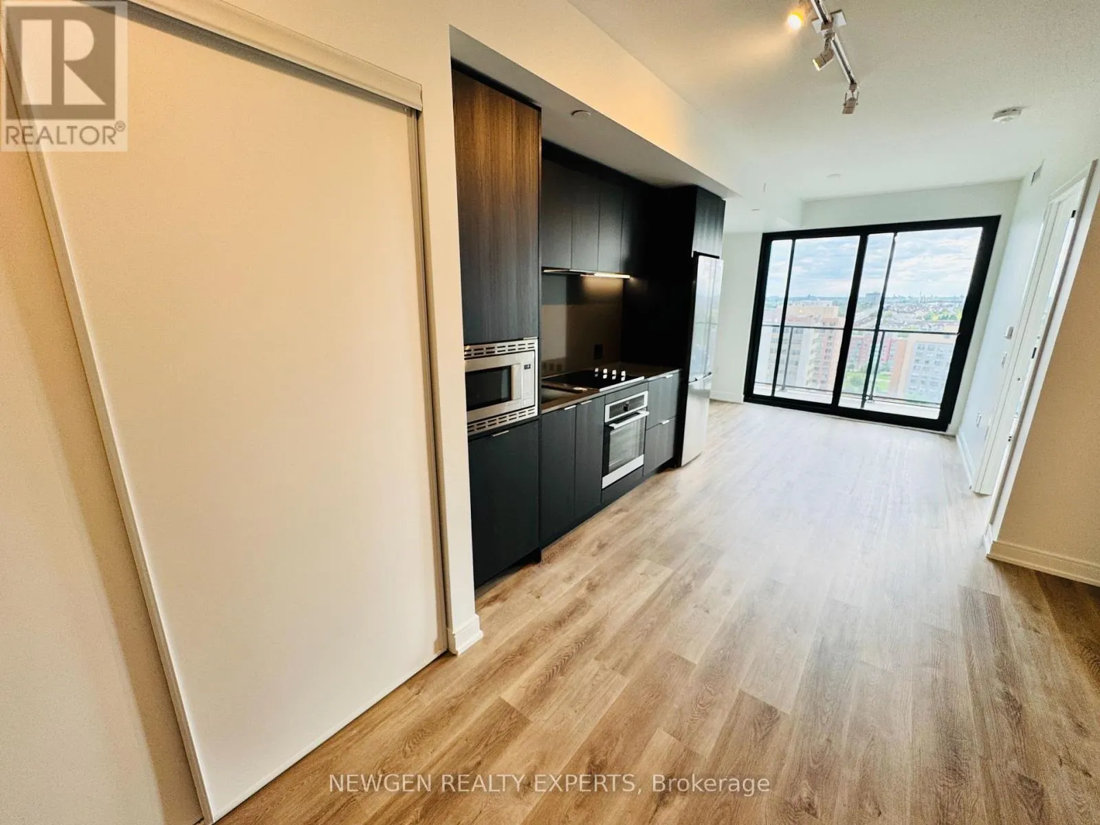 1513 - 3009 NOVAR ROAD