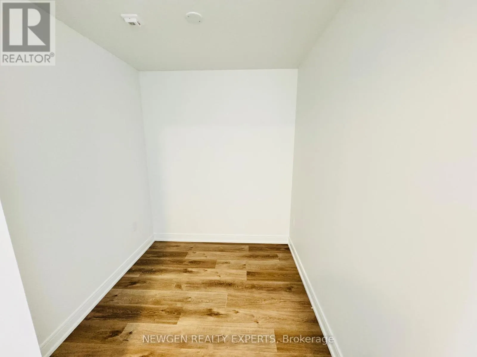 1513 - 3009 NOVAR ROAD