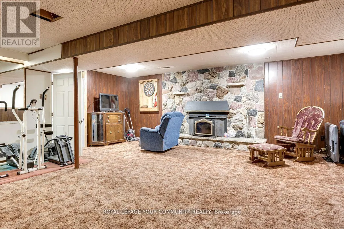16 MIDHURST DRIVE