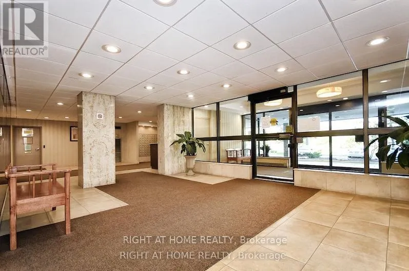 1112 - 75 EMMETT AVENUE
