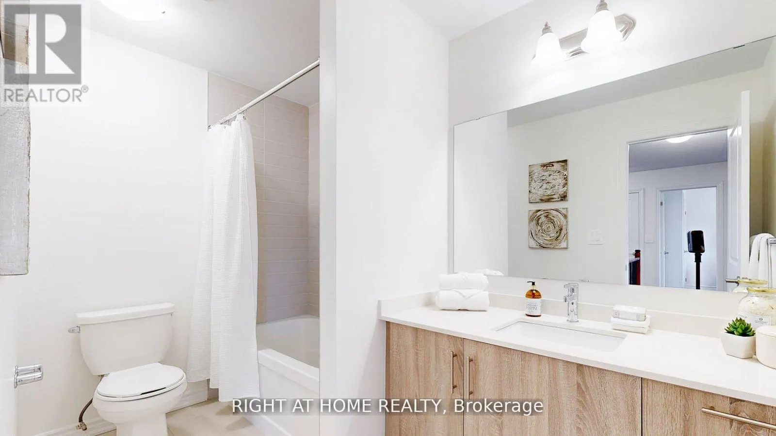 1462 KITCHEN COURT