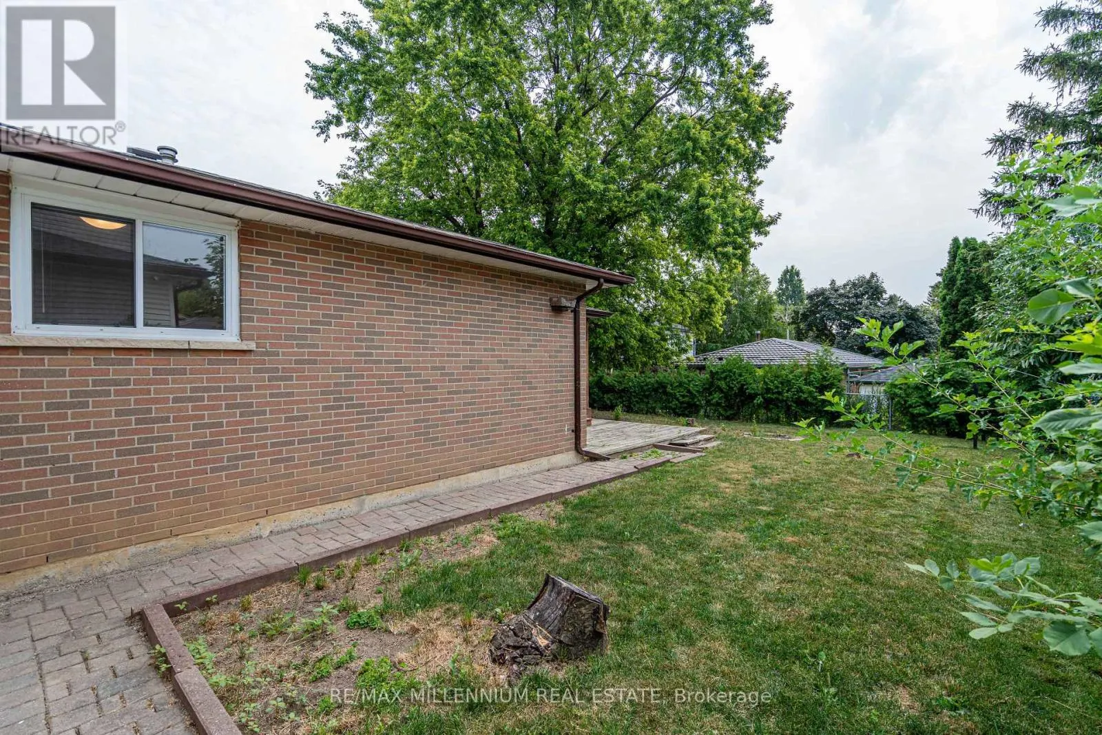 120 MADOC DRIVE