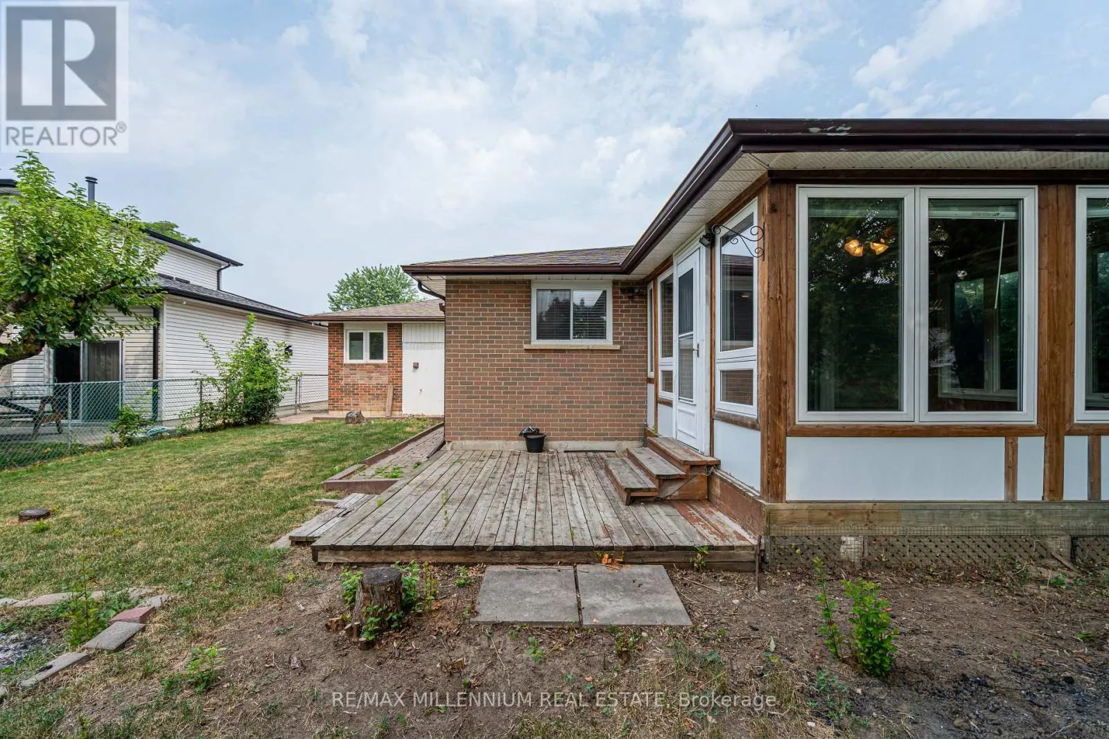 120 MADOC DRIVE