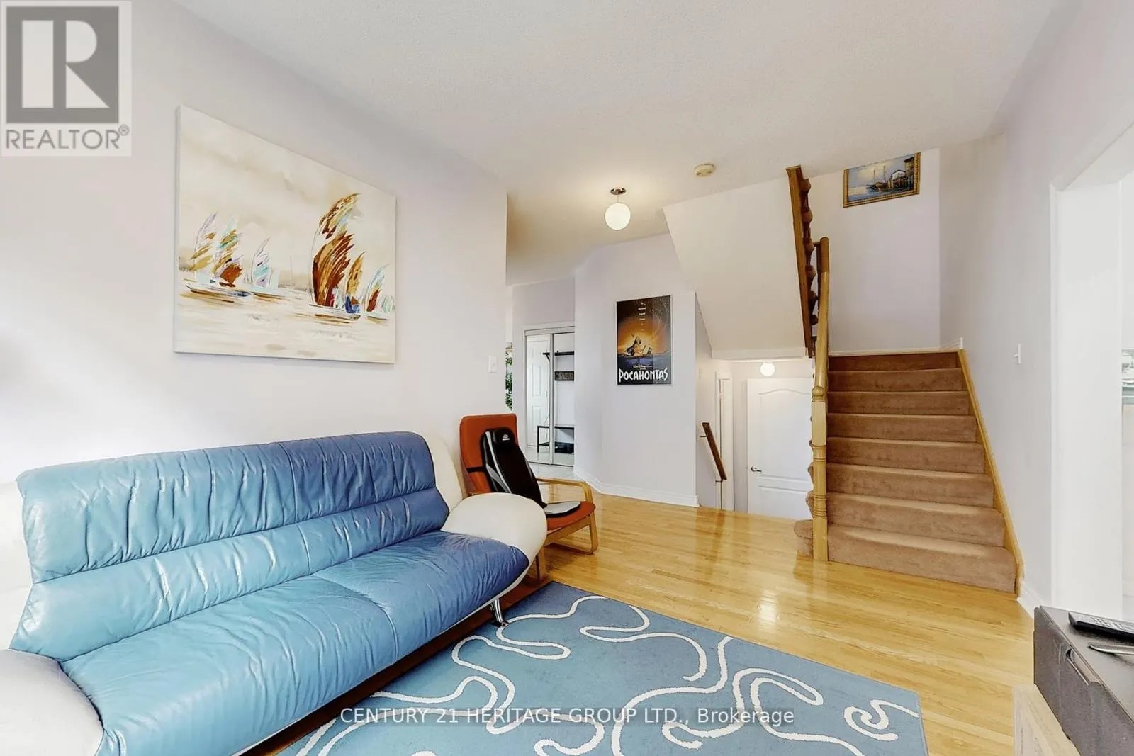 4 SUNNYVALE GATE