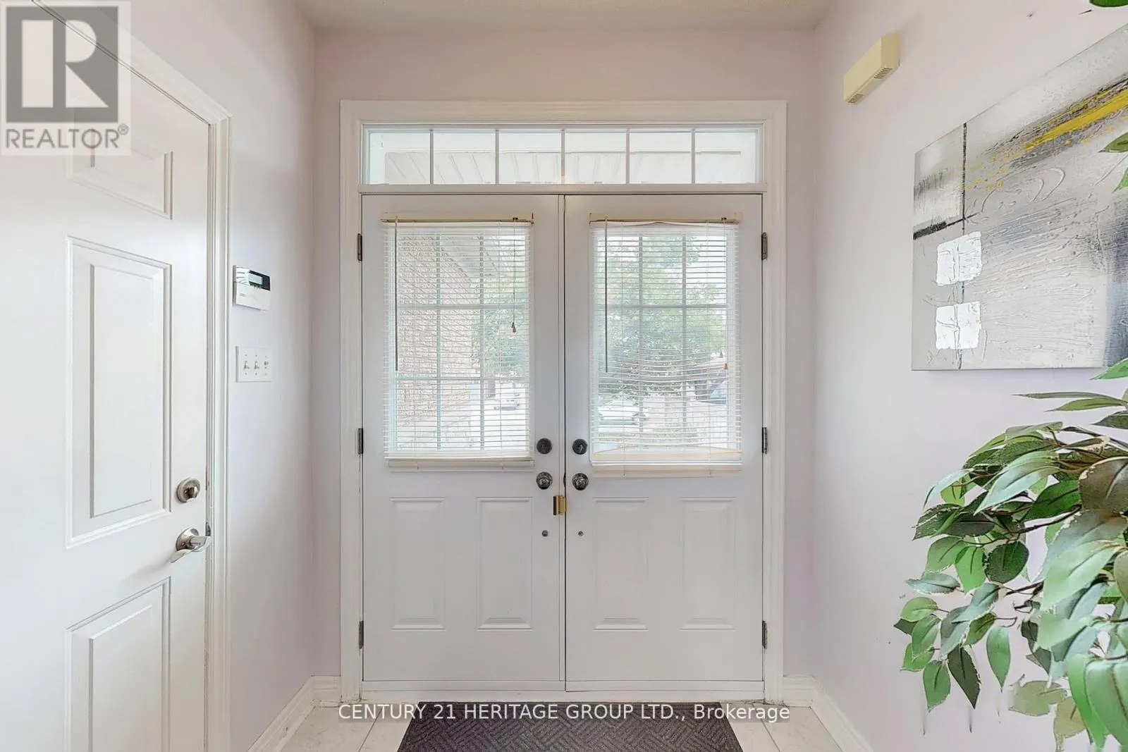 4 SUNNYVALE GATE