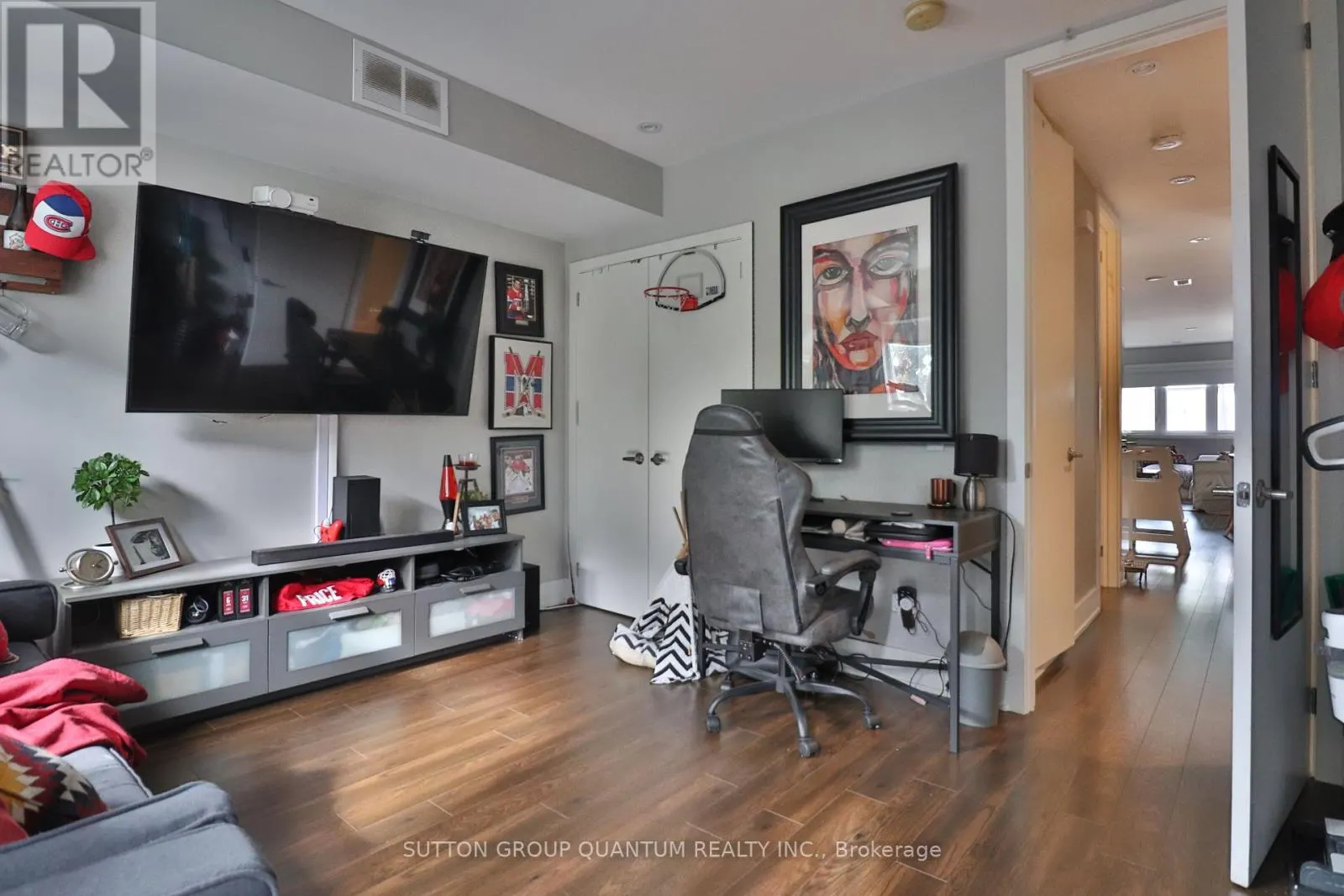 2ND FL - 35 CLOVERDALE ROAD