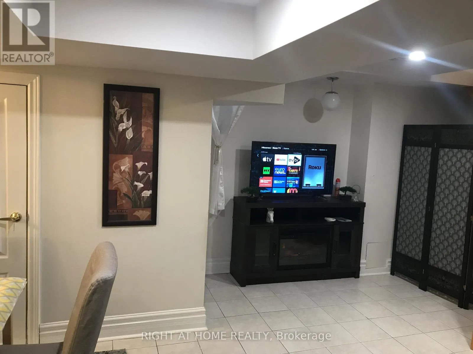ROOM#B - 289 LAURENTIAN AVENUE S