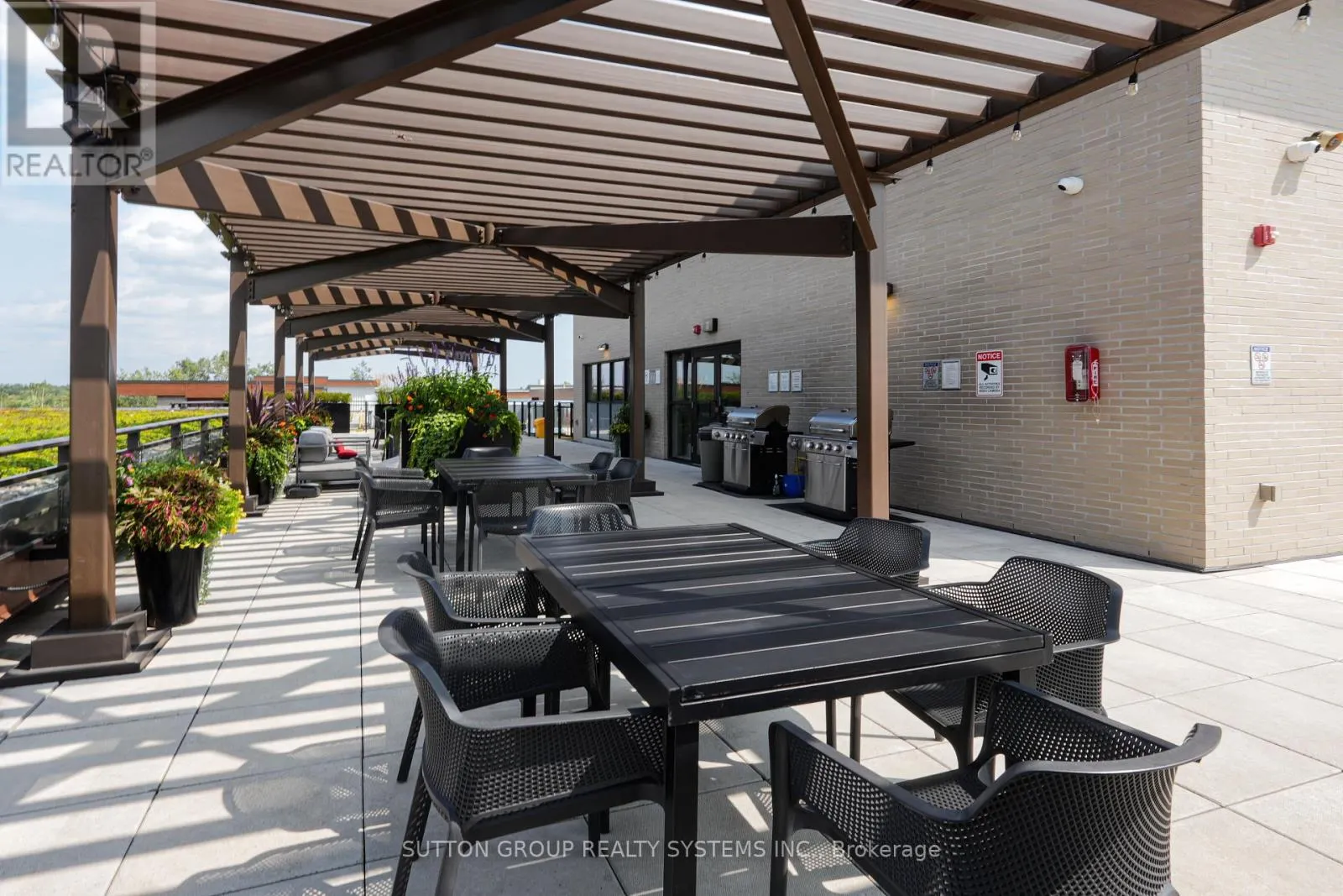 357 - 1575 LAKESHORE ROAD