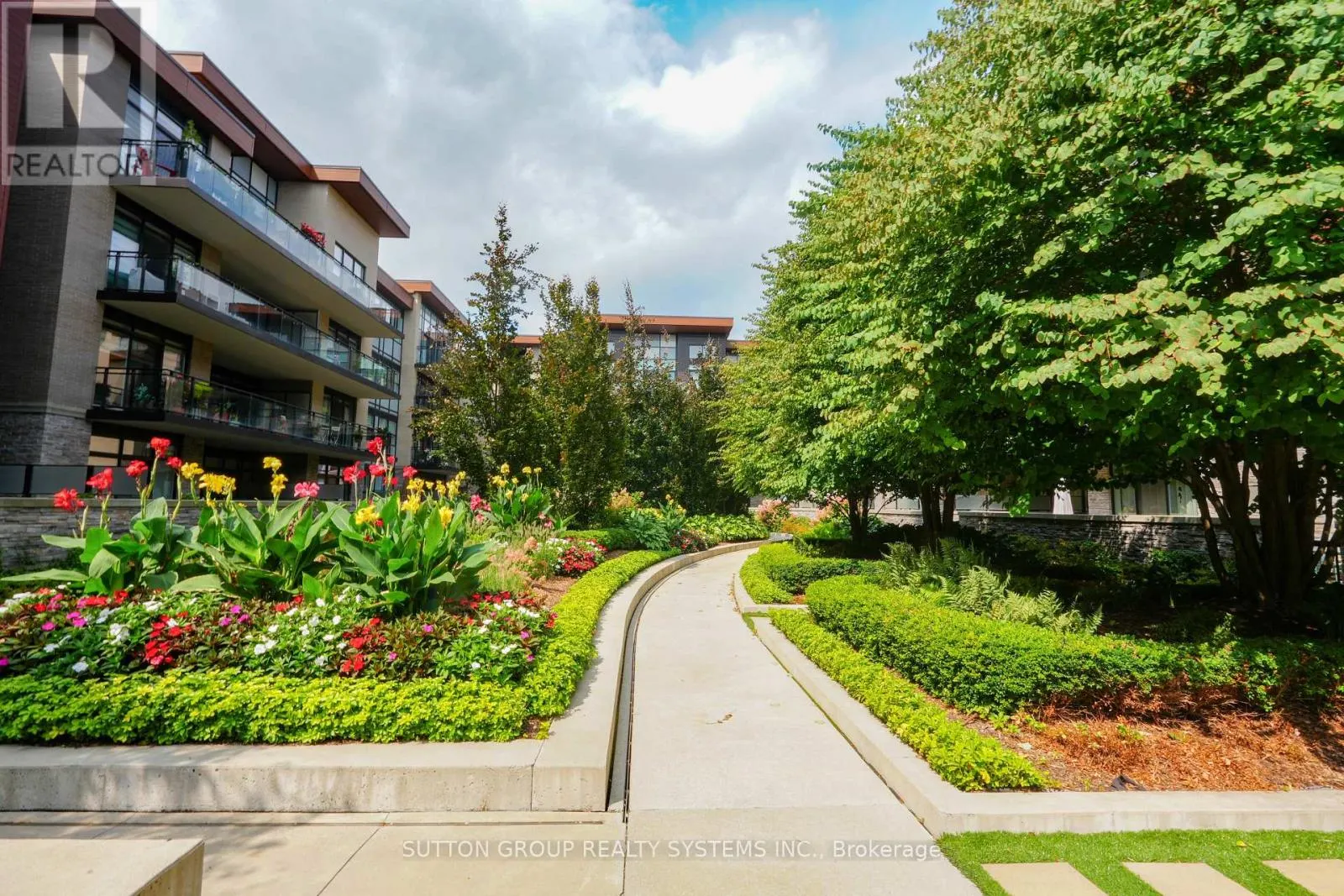 357 - 1575 LAKESHORE ROAD