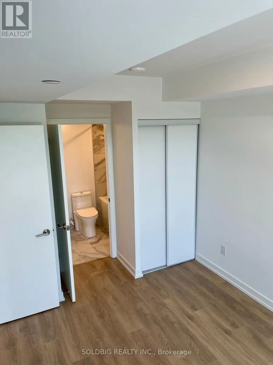 522 - 1100 SHEPPARD AVENUE W