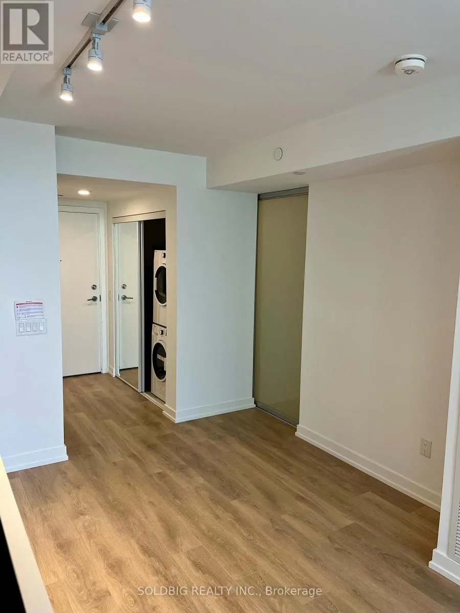 522 - 1100 SHEPPARD AVENUE W