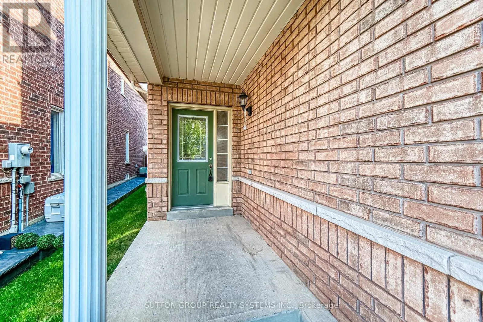 3806 QUIET CREEK DRIVE