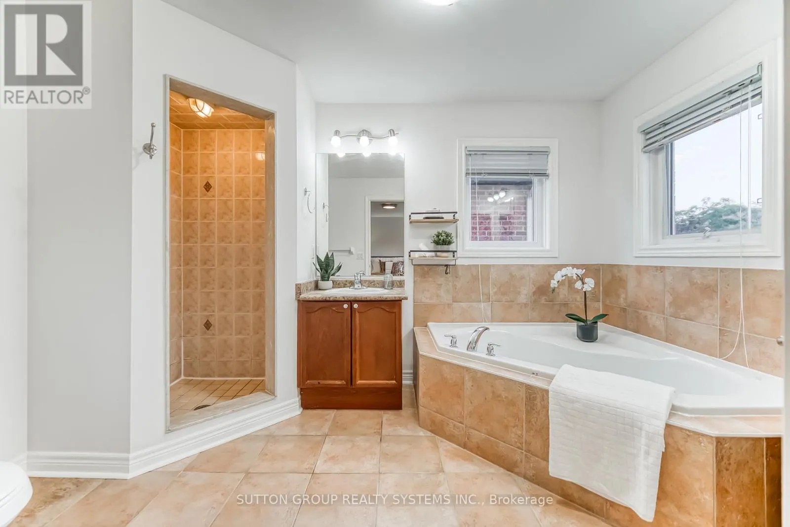 3806 QUIET CREEK DRIVE
