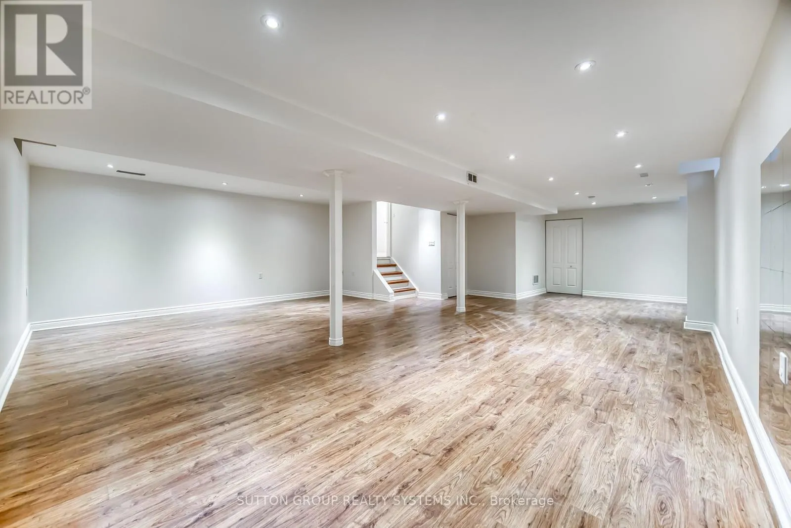 3806 QUIET CREEK DRIVE