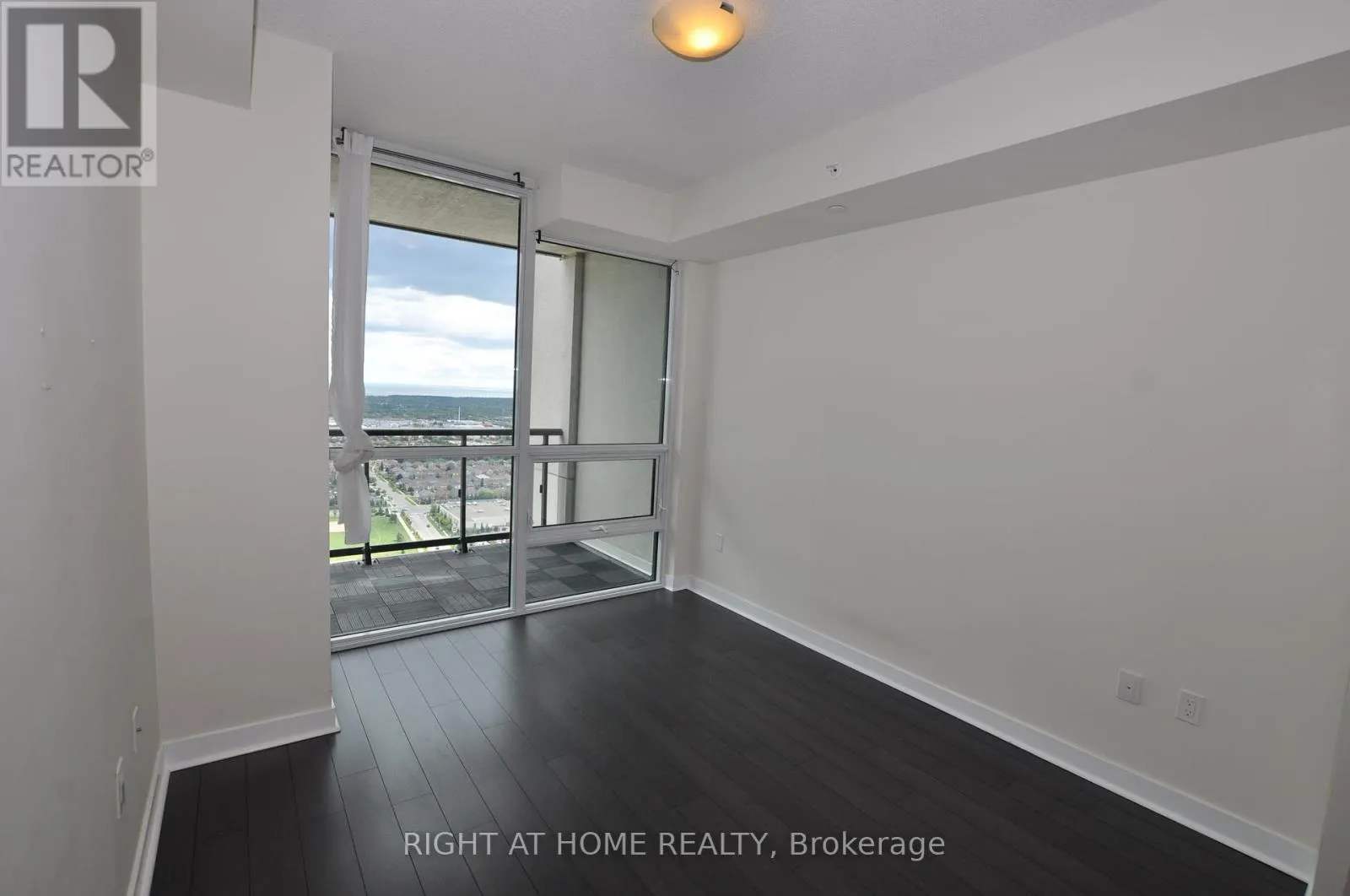 3403 - 3975 GRAND PARK DRIVE
