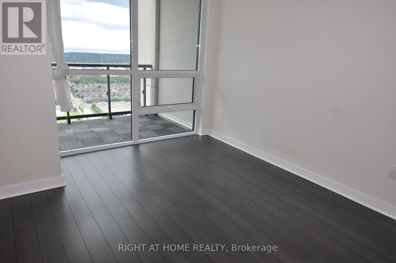 3403 - 3975 GRAND PARK DRIVE