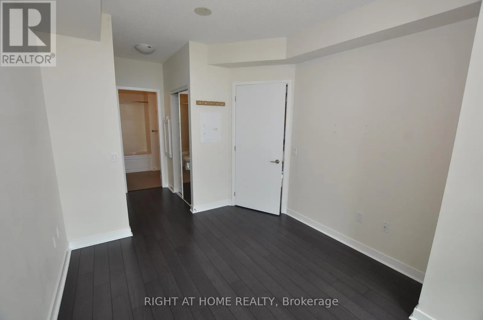 3403 - 3975 GRAND PARK DRIVE
