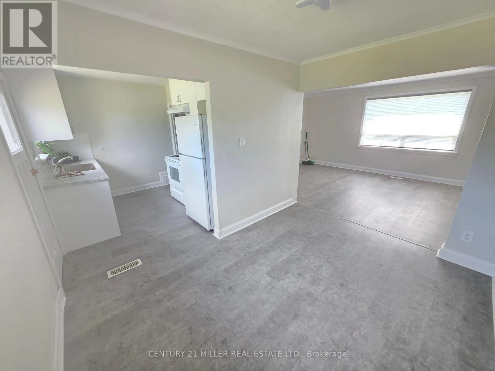 12 GLENBROOK AVENUE