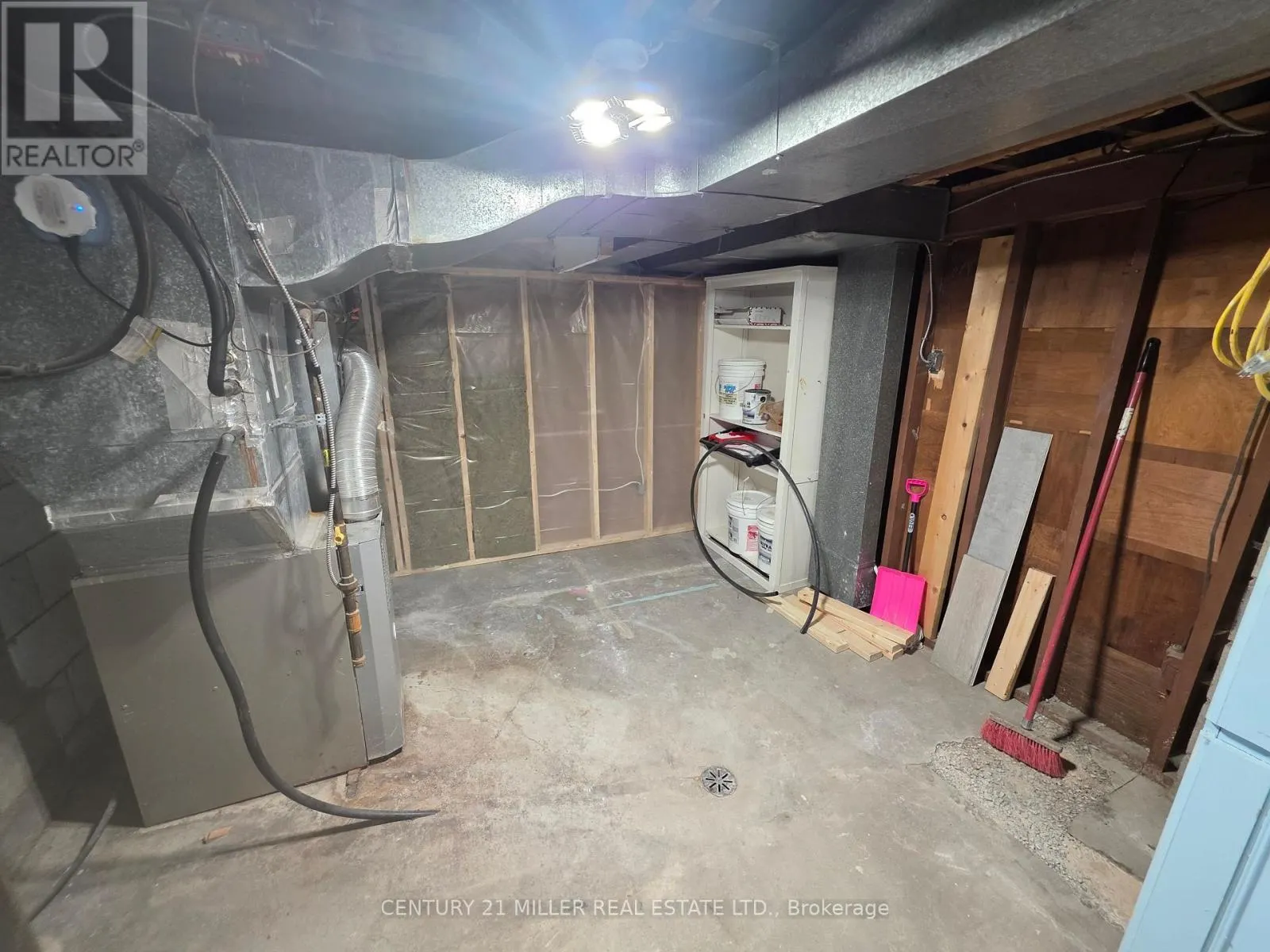12 GLENBROOK AVENUE