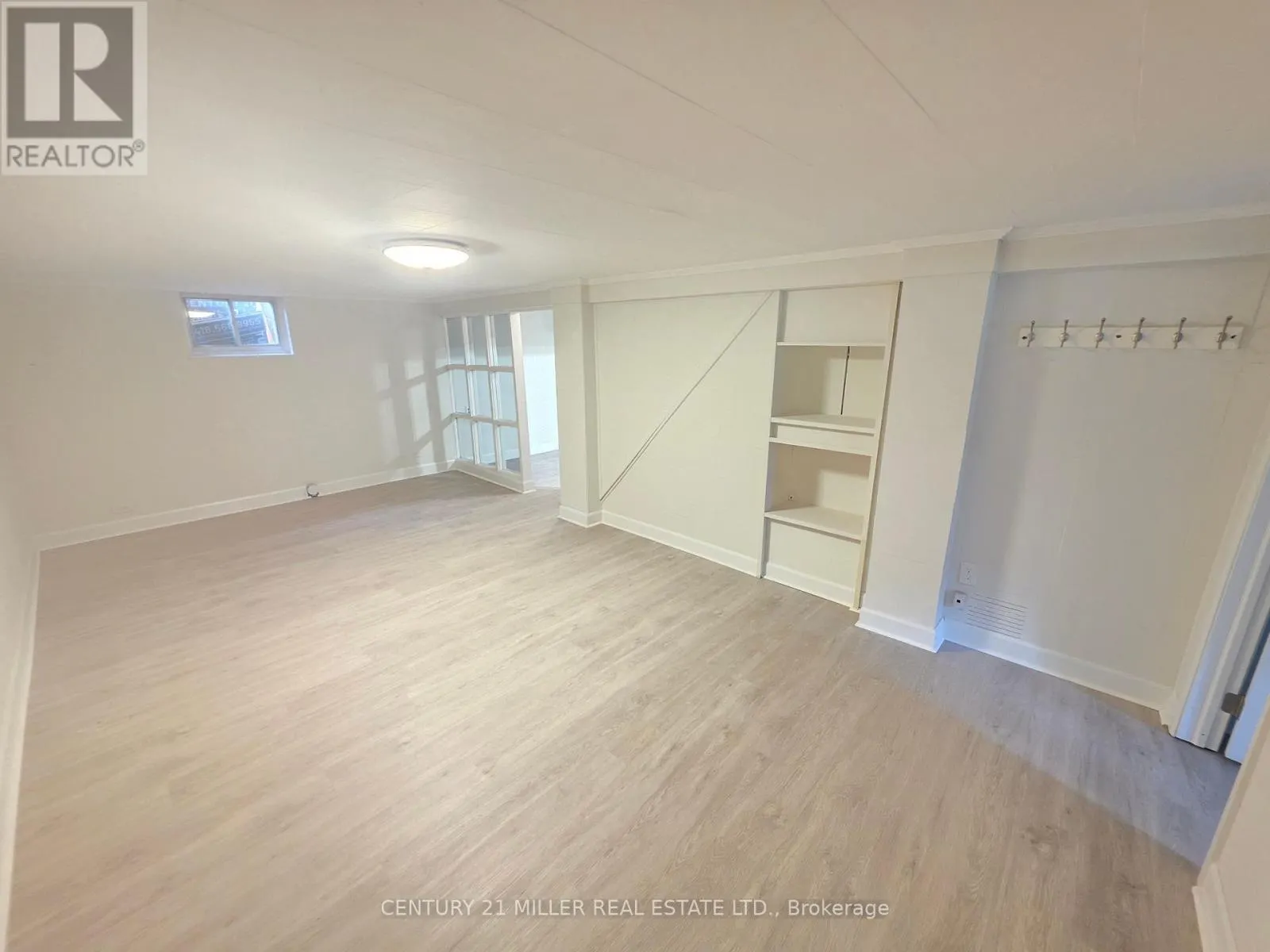 12 GLENBROOK AVENUE