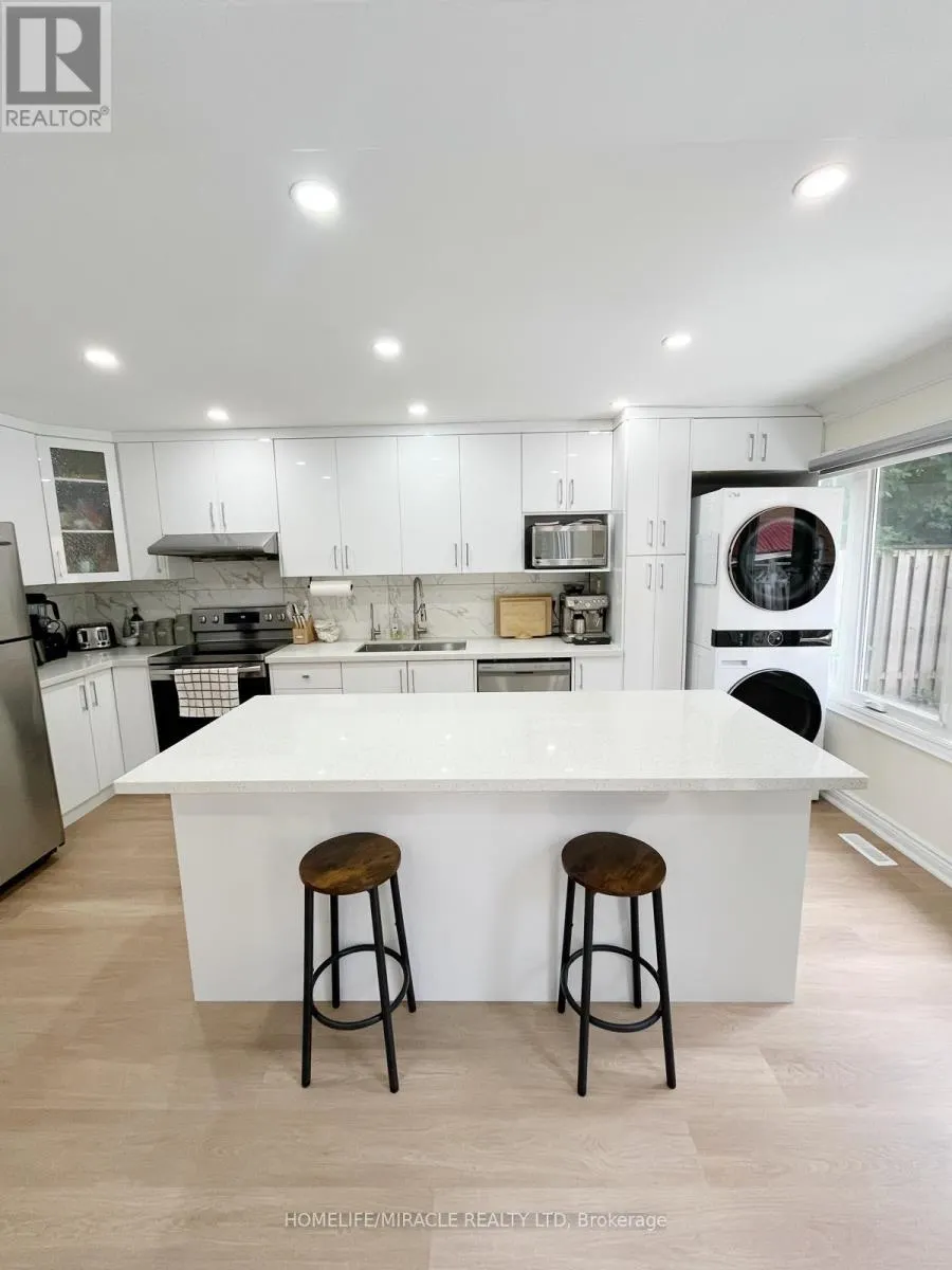 18 KILLARNEY COURT