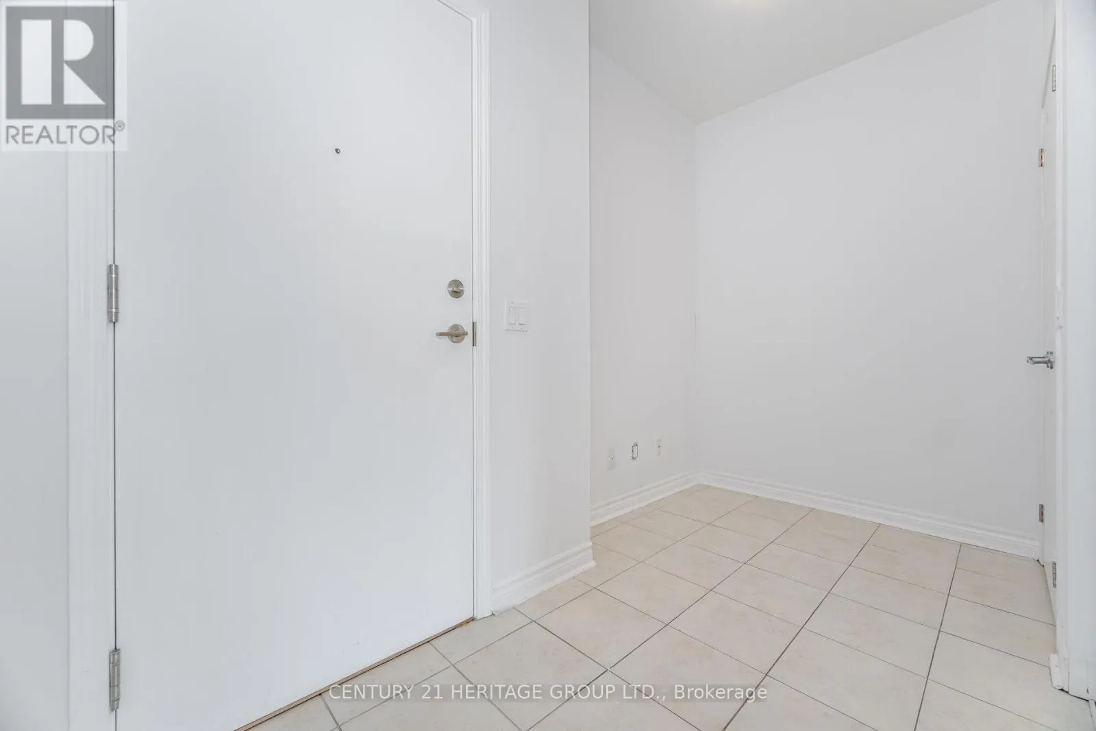 320 - 2522 KEELE STREET