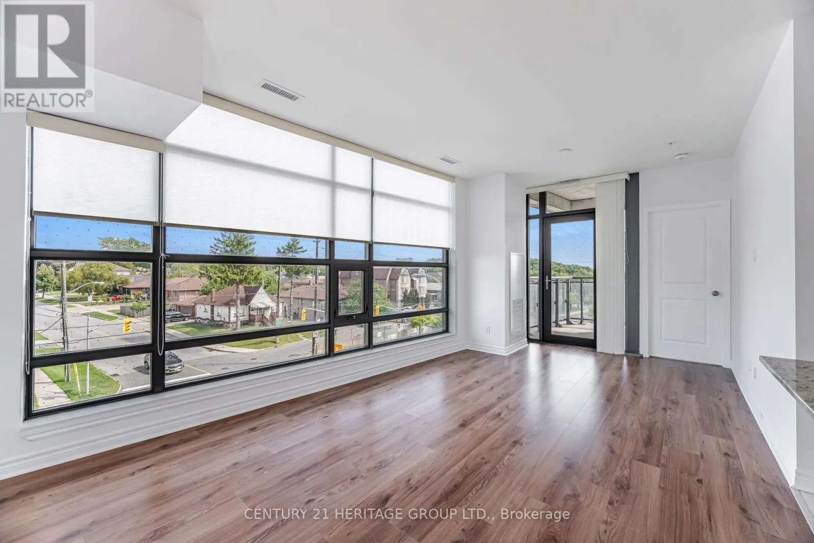 320 - 2522 KEELE STREET
