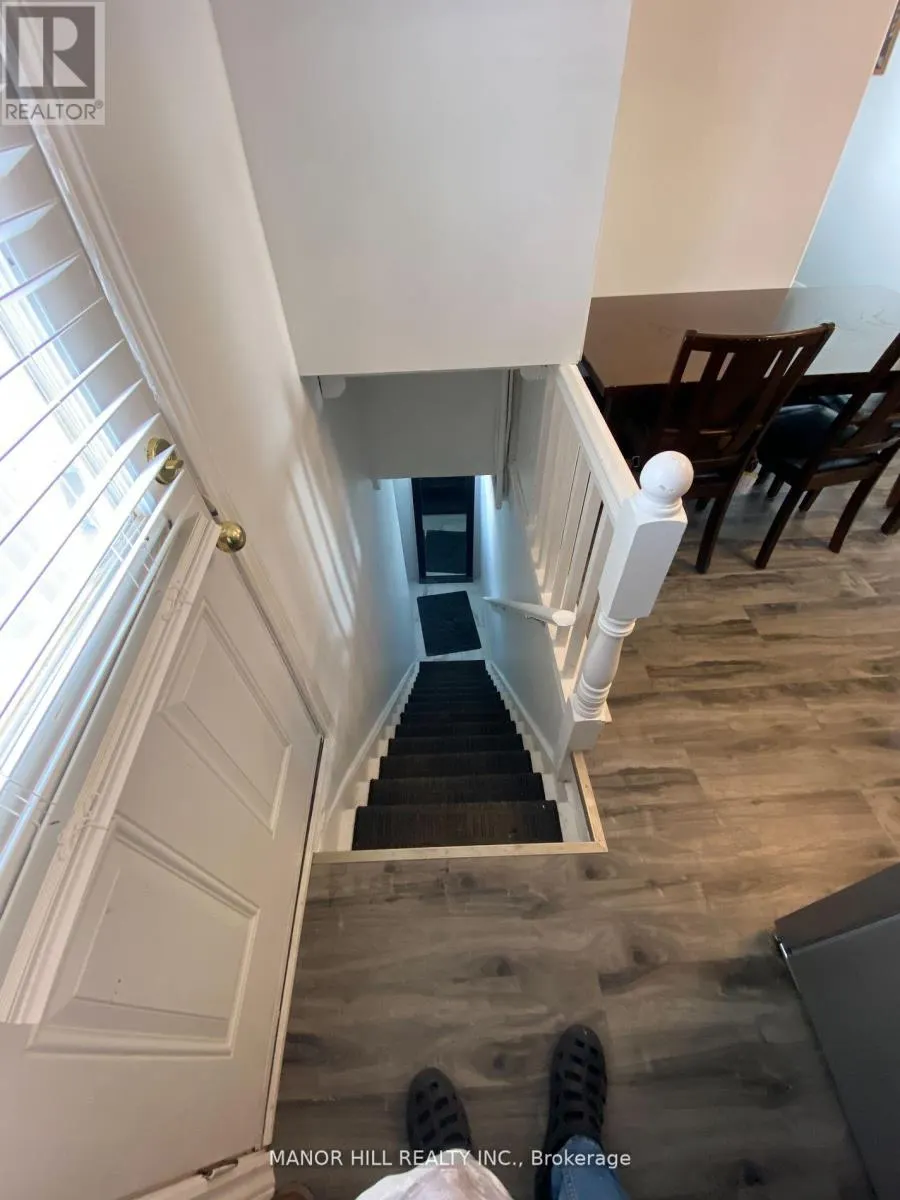 #2 - 929 LAKESHORE ROAD E