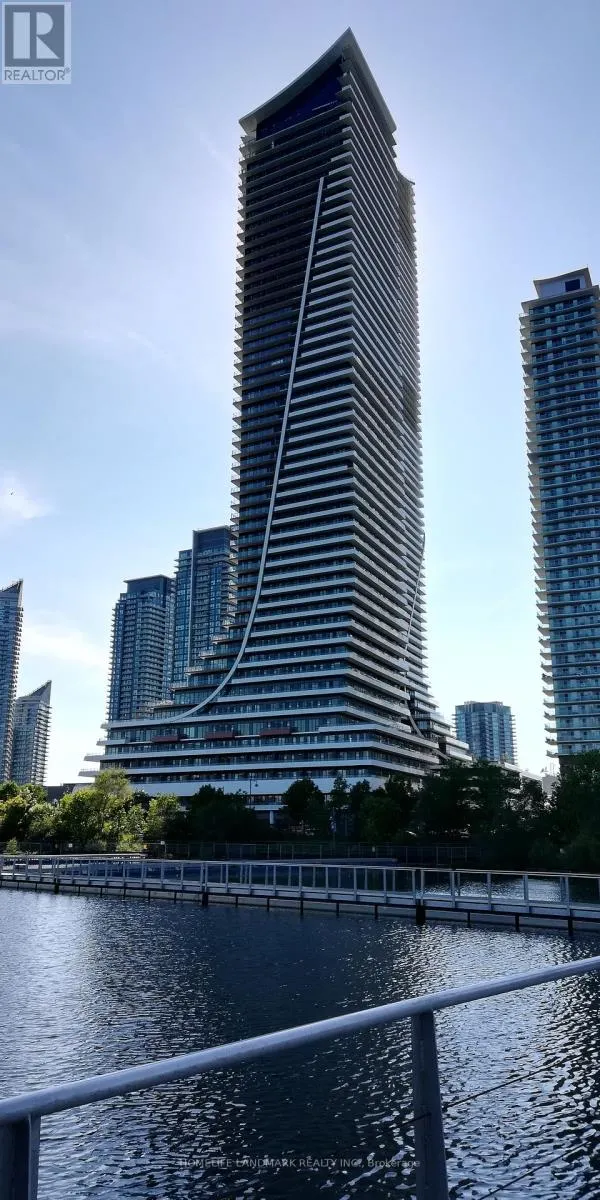 208 - 20 SHORE BREEZE DRIVE