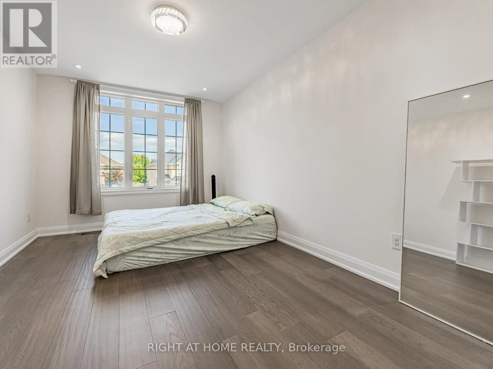7326 GOLDEN MEADOW COURT